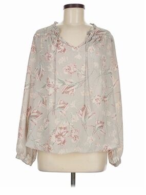 Violet + Claire Floral Peasant Blouse - Light Gray & Pink